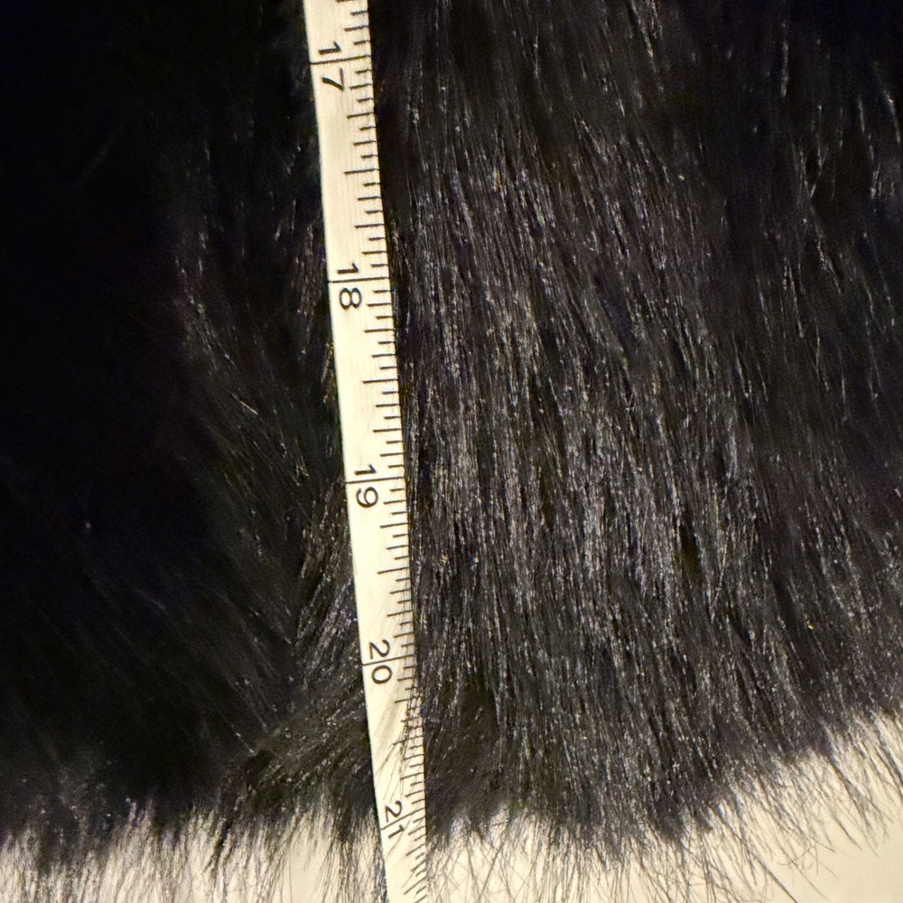 Zara Black Faux Fur Vest Small - Picture 4 of 5